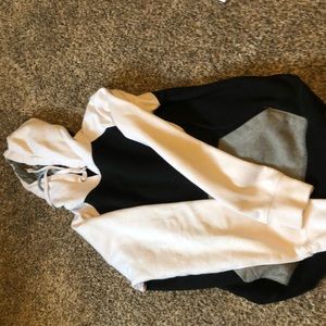 White/black hoodie